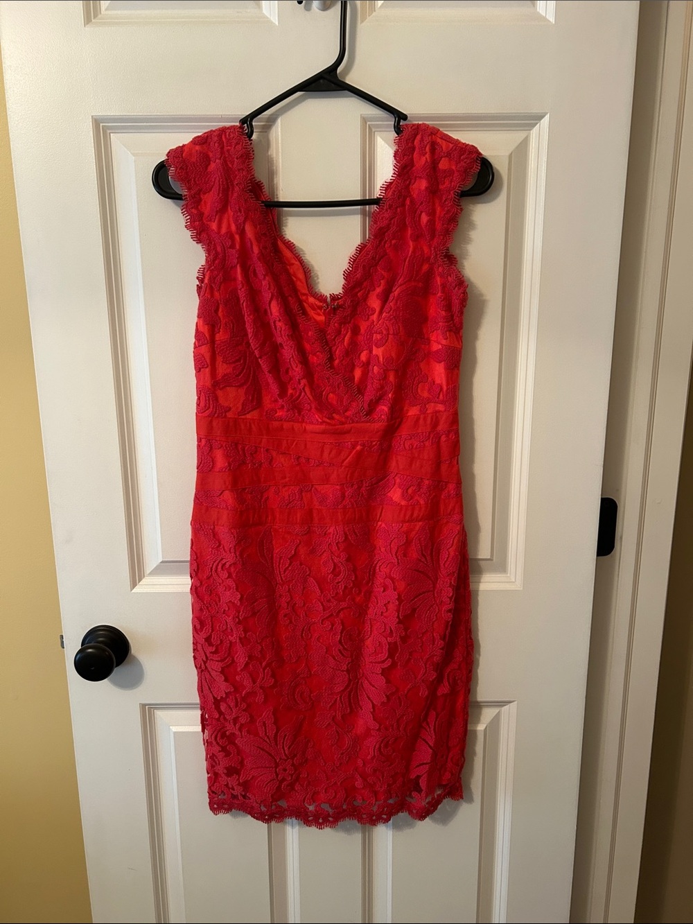 Tadashi Shoji Pink/Magenta Lace V-Neck Midi Dress